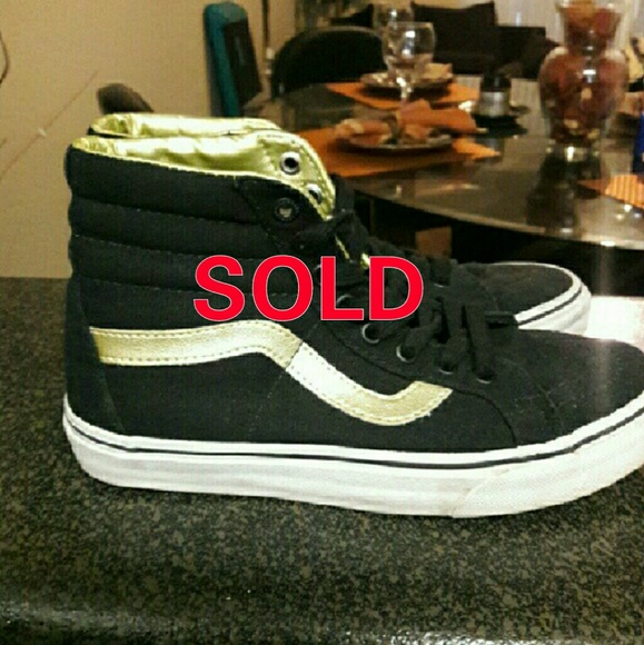 ??SOLD??...Shoes - Picture 1 of 4