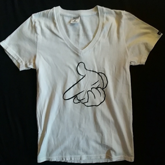 Graphic tee