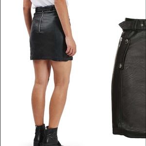 Topshop Skirts - TopShop Faux Leather Belted Mini Skirt Topshop Skirts - TopShop Faux Leather Belted Mini Skirt