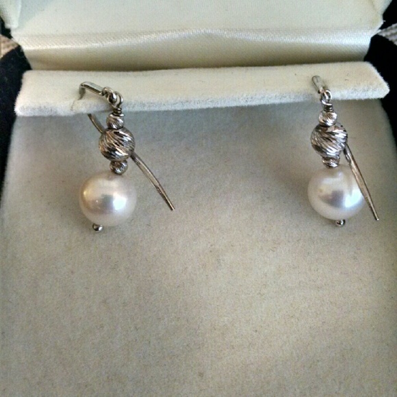 Kay Jewelers pearl earrings