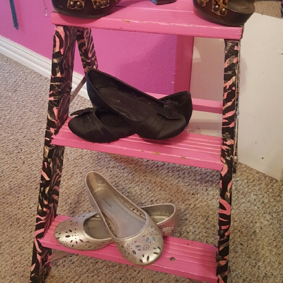 Shoes - Picture 2 of 2