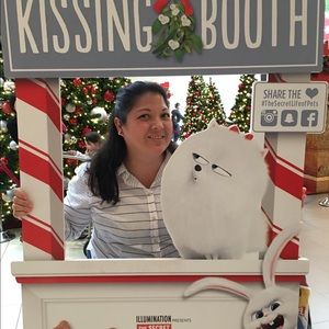 Meet your Posher, Claire