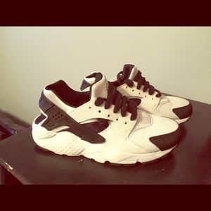 Youth Nike Huaraches