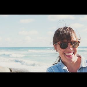 Meet your Posher, Hailey