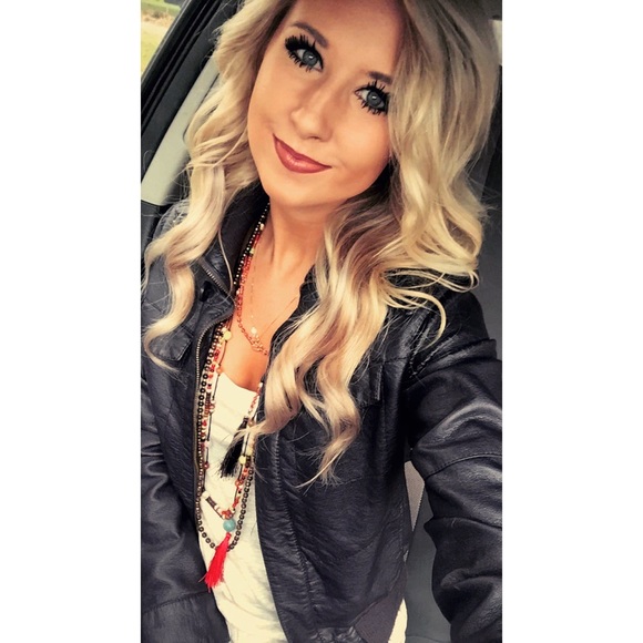 Meet your Posher, Victoria