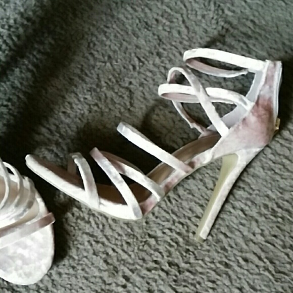 Size10 Light Pink Shoes - Picture 4 of 4