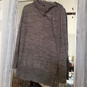 Gap sweater