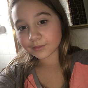 Meet your Posher, Ava