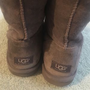 size 10 classic uggs