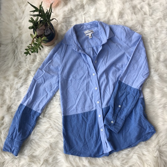 J. Crew Tops - J. Crew Boy Shirt in Colorblock Oxford 💙