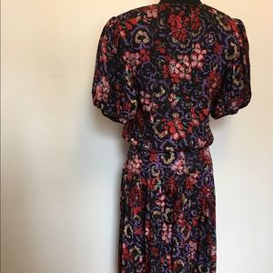 Vintage Dresses - Vintage Floral 100% Silk Puff sleeve dress Vintage Dresses - Vintage Floral 100% Silk Puff sleeve dress