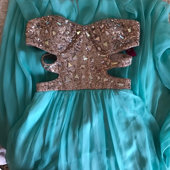 Brand New w/ tags Morgan & Company Formal Dress