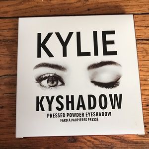 Bronze Palette by Kylie Jenner