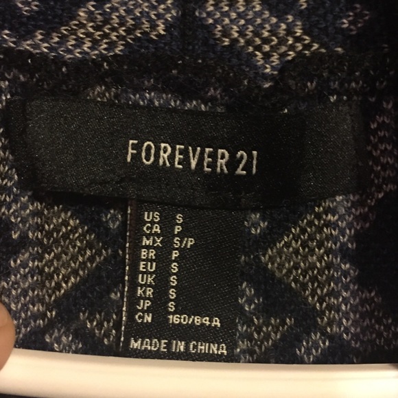 Aztec Multi-Colored Cardigan - Picture 3 of 3