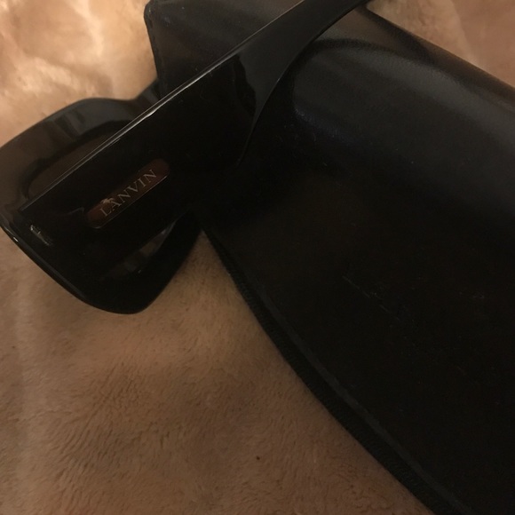 Lanvin gorgeous sunglasses! - Picture 2 of 4