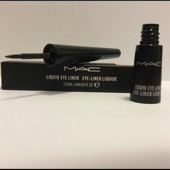 MAC Eyeliner - Picture 3 of 3