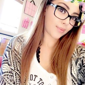 Meet your Posher, Kaitlyn