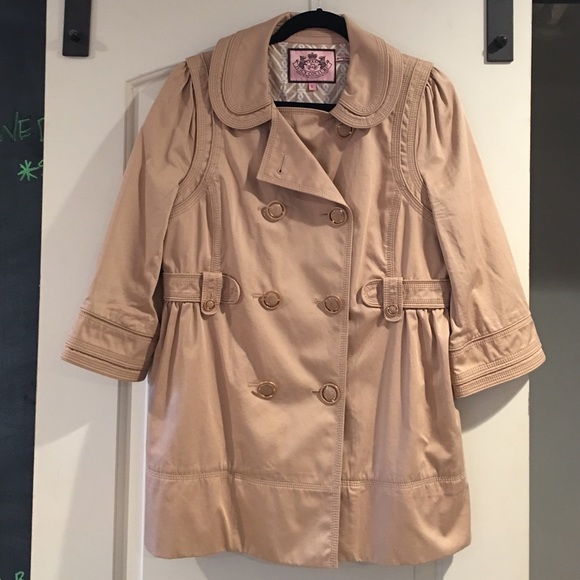 Adorable Juicy 3/4 sleeve trench coat