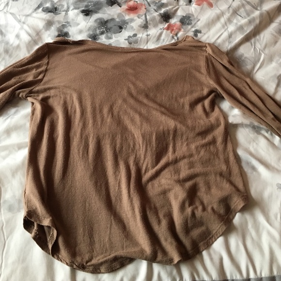 A sweater - Picture 2 of 2