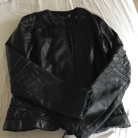 Women's Size M Faux Leather Moto Jacket EUC