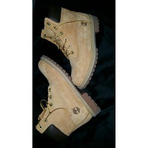 Women's timberlands