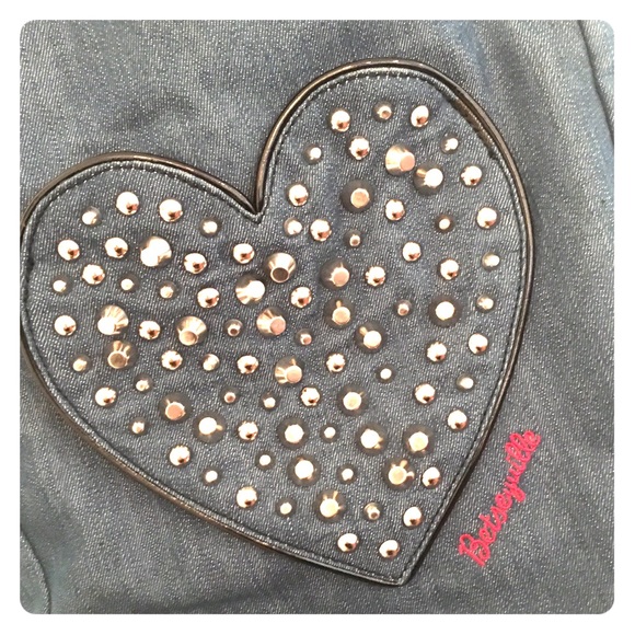 Betsey Johnson denim tote w/ studded heart pocket - Picture 1 of 3