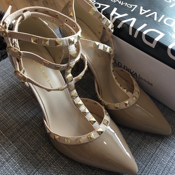 Nude Patent Rockstud Heels size 10