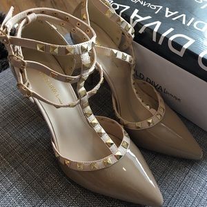 Nude Patent Rockstud Heels size 10