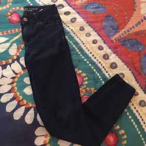 High waisted American Eagle Jeans