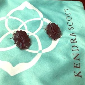 Beautiful Kendra Scott earrings