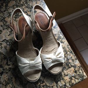 Lucky Brand Sandle Wedges.