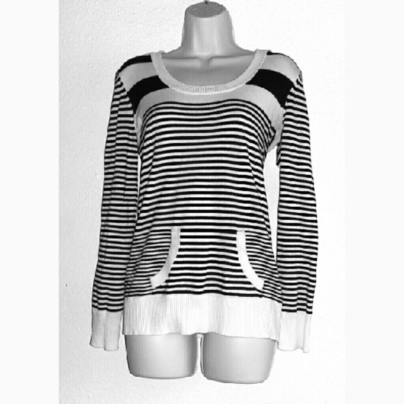 Rue21 Sweaters - 🦋Stripped Sweater