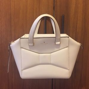 kate spade 2 park avenue, small beau bag, white