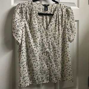 Polka dot top, short sleeves
