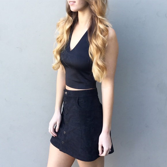 v neck crop top - Picture 3 of 4