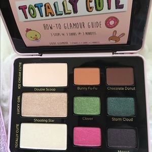 Too Faced Totally Cute Eyeshadow Palette New
