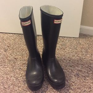 Hunter Youth 6 matte black rain boots