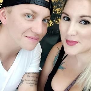 Meet your Posher, Dominique