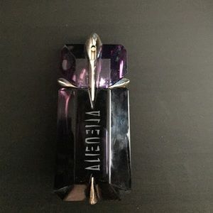 Alien perfume!