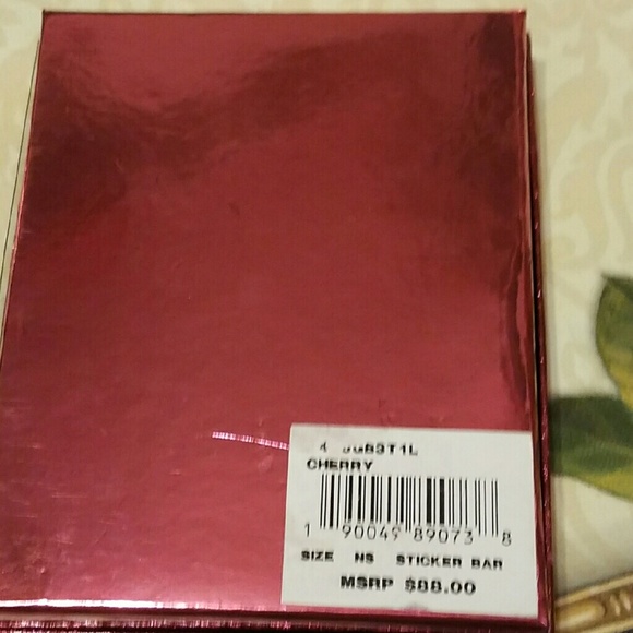 Sold Authentic Michael kors PASSPORT WALLET - Picture 4 of 4