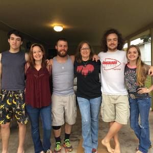 Meet your Posher, April