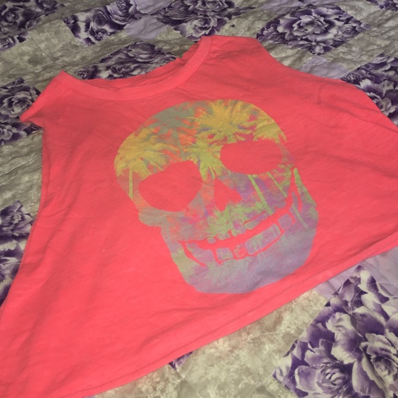 Skull crop top