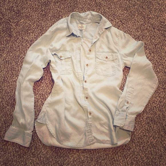 American Eagle Light Chambray Button-Down - Picture 1 of 4