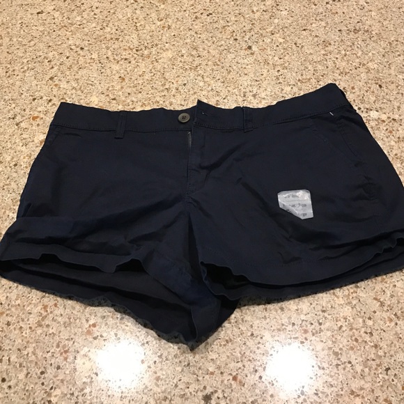 NWOT Old Navy Khaki shorts size 8