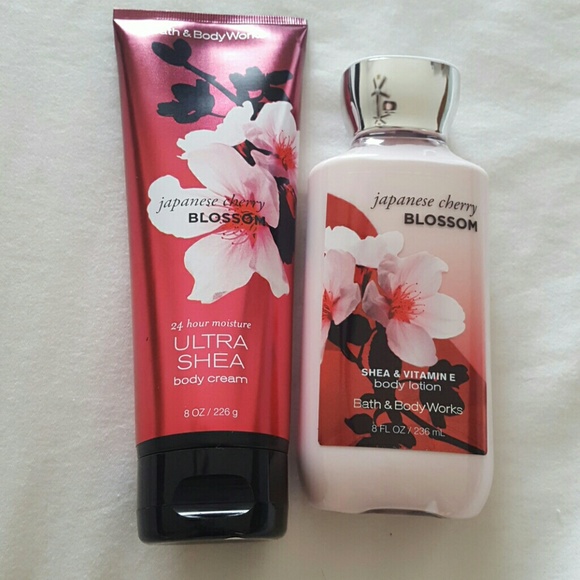 Bath & Body Works Japanese Cherry Blossom set