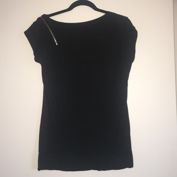 Forever 21 one off shoulder shirt - Picture 3 of 4