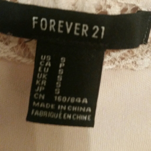 Nice lovely dress, peachi, cream, color.. small, - Picture 3 of 4