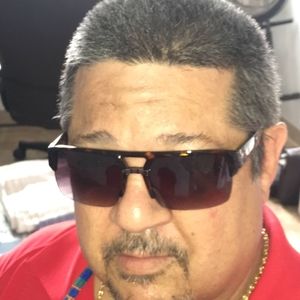 Meet your Posher, Carlos