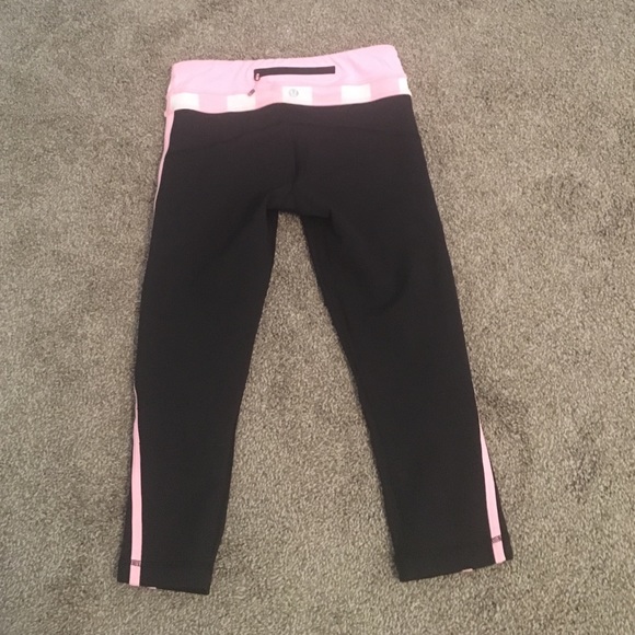 SOLD Lululemon Up the Pace Tight Pink Black sz 4 - Picture 2 of 4