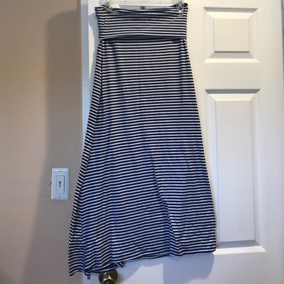 Stripped maxi skirt